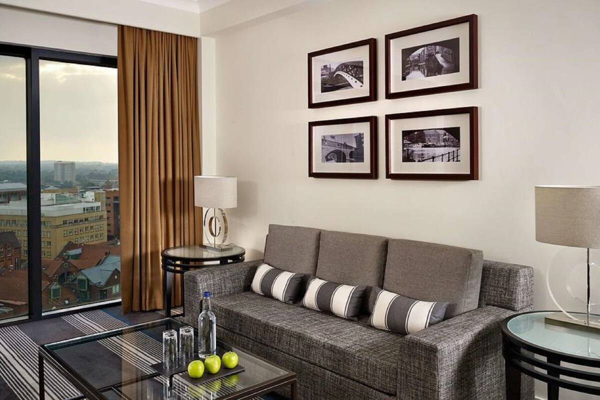 Living area | LED TV, pay movies