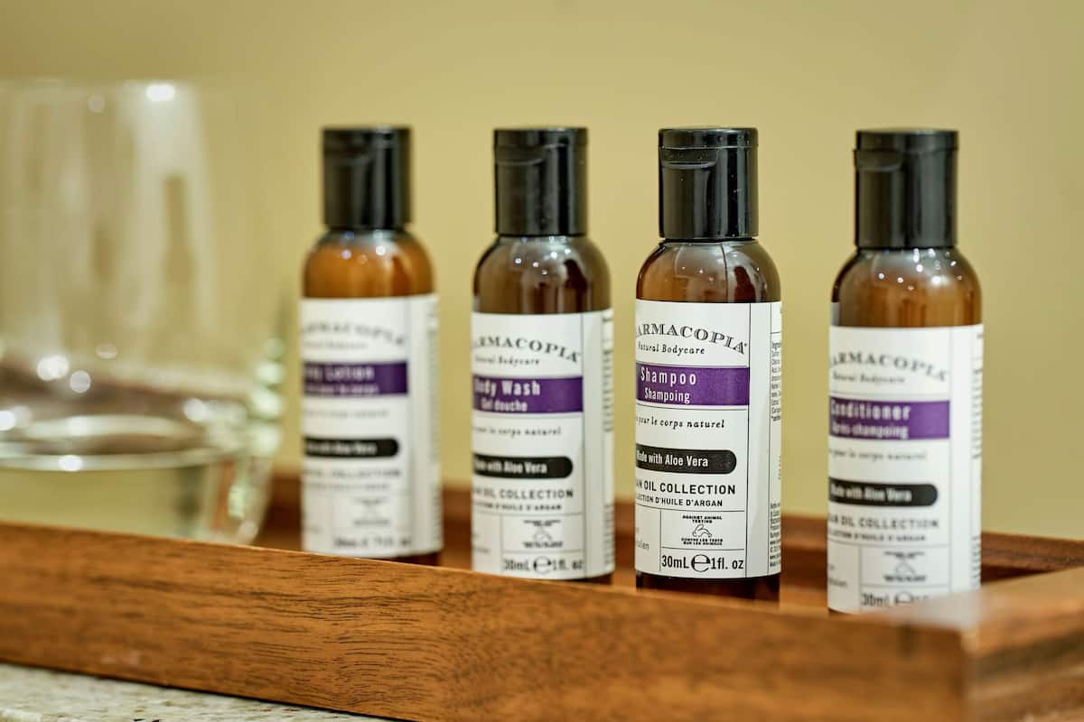 combined shower/bathtub, eco-friendly toiletries, hair dryer, bathrobes