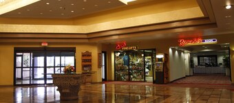 Ramada by Wyndham Viscount Suites Tucson East