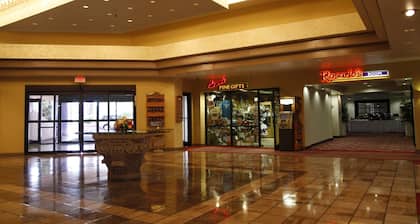 Ramada by Wyndham Viscount Suites Tucson East