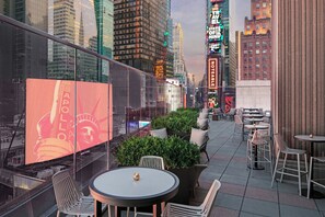 2 bares o lounges, pub 