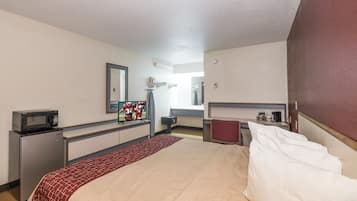 Blackout curtains, free WiFi, bed sheets