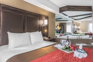 Ropa de cama de alta calidad y cortinas opacas