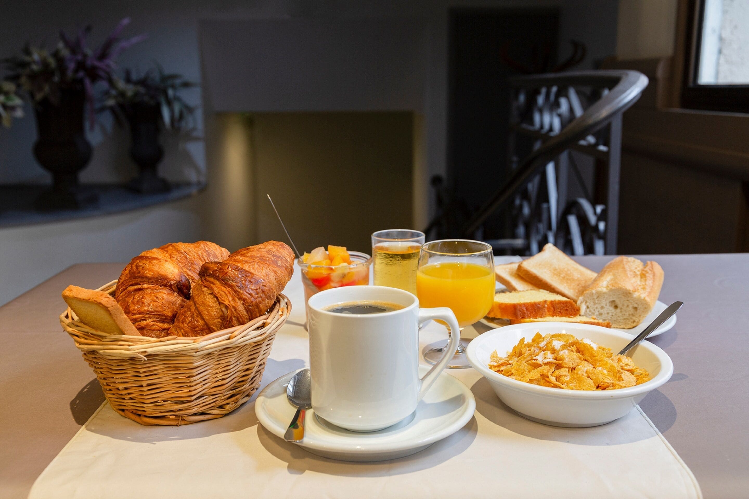 daily buffet breakfast (eur 12 per person)