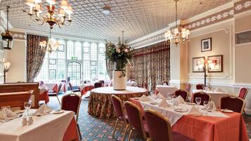 Breakfast served, British cuisine, garden views