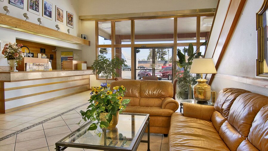 Days Inn by Wyndham Mt. Vernon