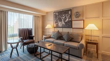 1 bedroom, premium bedding, down duvets, minibar