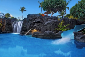 3 outdoor pools, pool cabanas (surcharge), pool loungers