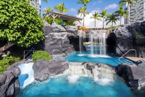 3 outdoor pools, pool cabanas (surcharge), pool loungers - Marriott's Maui Ocean Club - Lahaina & Napili Towers (Lahaina)
