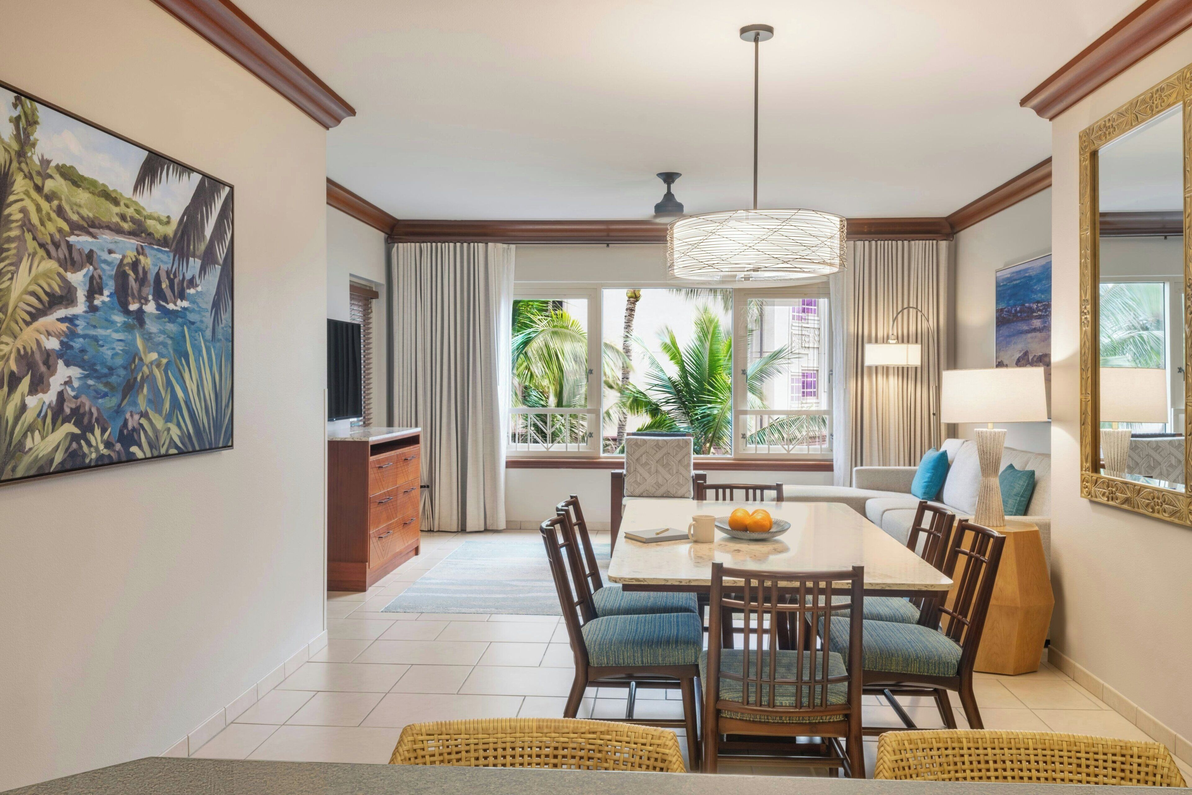 Premium bedding, in-room safe, desk, blackout drapes