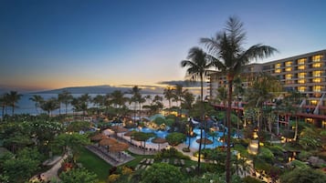 3 outdoor pools, pool cabanas (surcharge), pool loungers