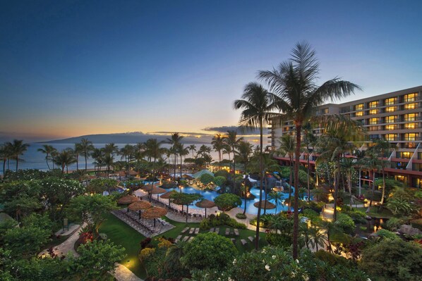 3 outdoor pools, pool cabanas (surcharge), pool loungers - Marriott's Maui Ocean Club - Lahaina & Napili Towers (Lahaina)