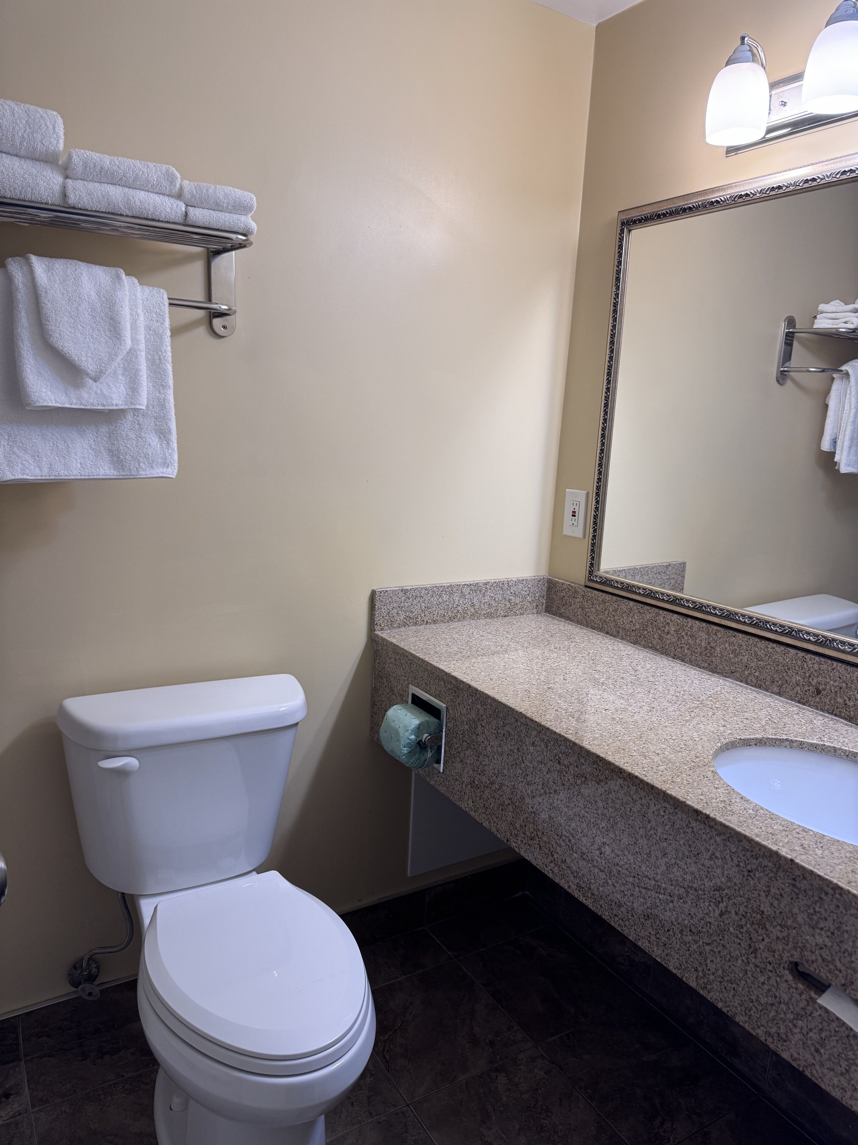 Photo - Ramada by Wyndham London