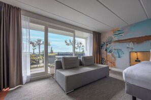 Executive Double Room, Terrace | In-room safe, desk, iron/ironing board, free WiFi