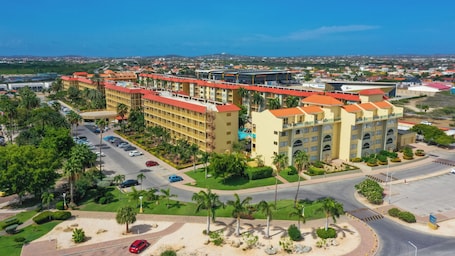 Exterior. Eagle Aruba Resort