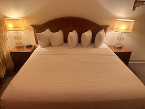 Room, 1 King Bed, Non Smoking | In-room safe, individually decorated, desk, laptop workspace