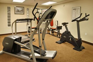 Fitness facility - Ramada by Wyndham Anchorage (Anchorage)