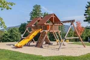 Children’s play area – outdoor - Red Jacket Mountain View (North Conway)
