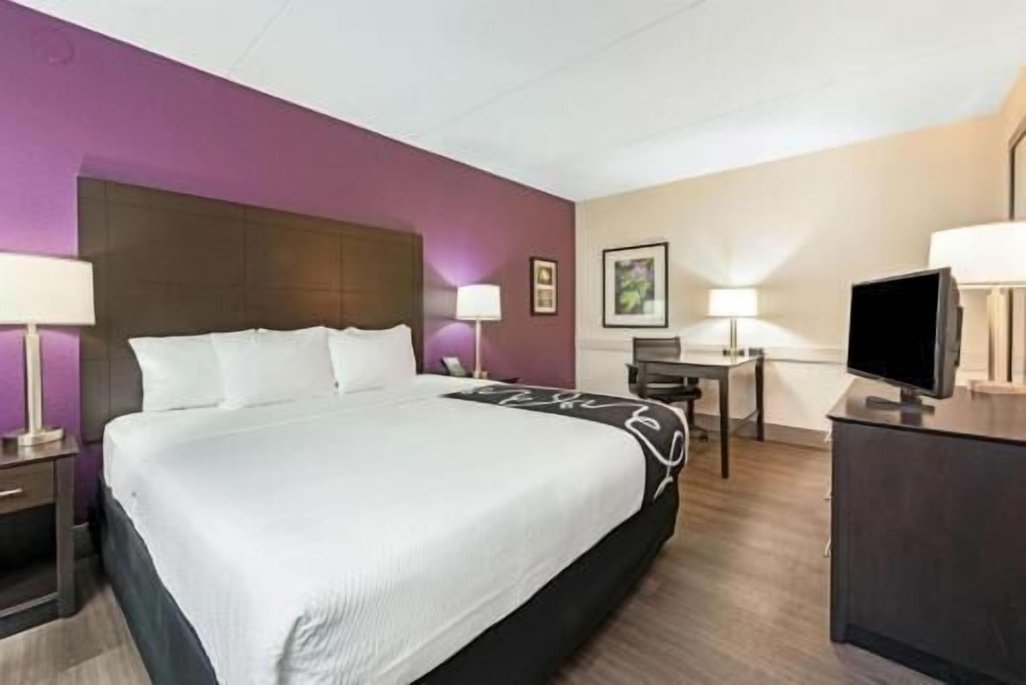 Ropa de cama de alta calidad, escritorio, tabla de planchar con plancha