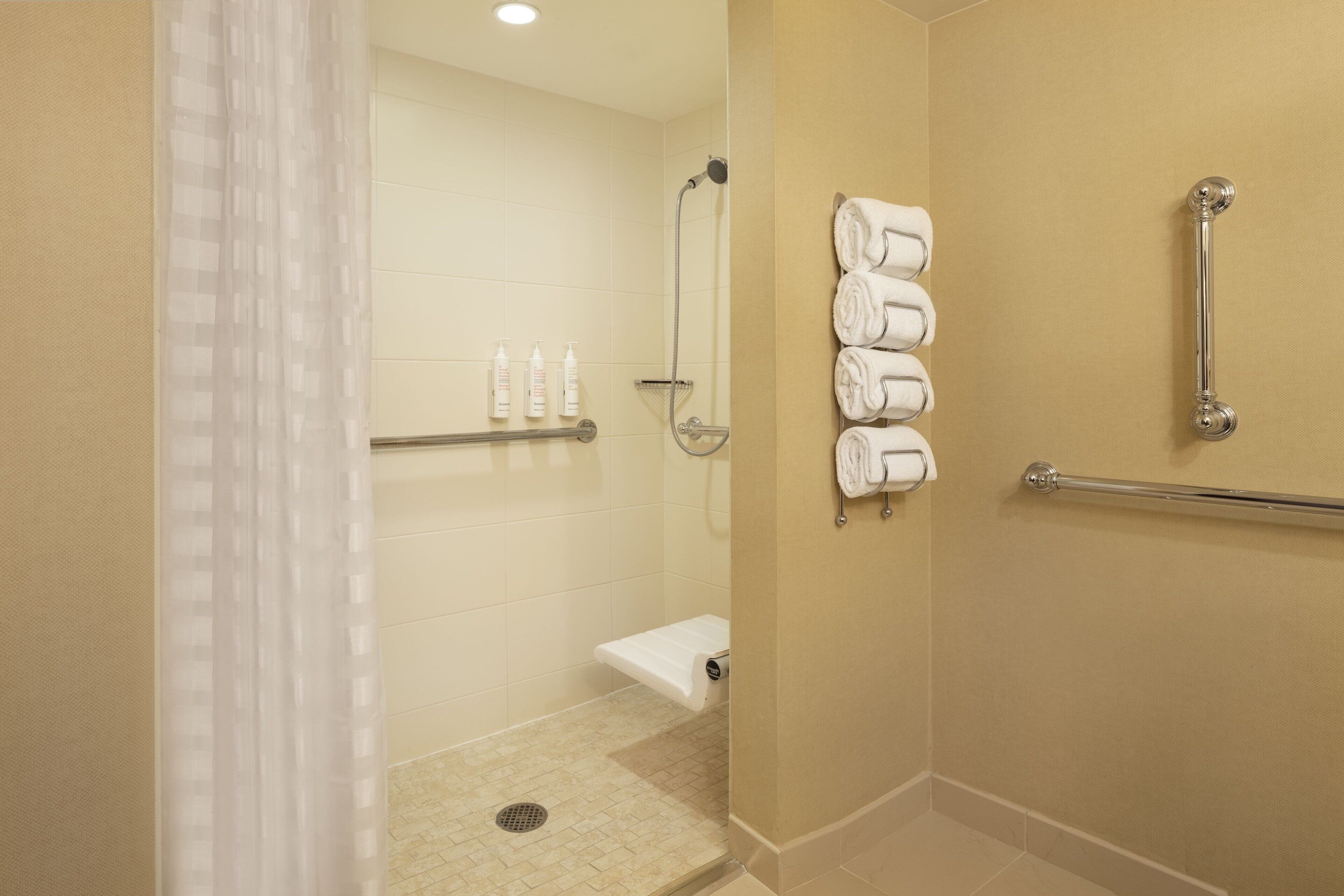 1 bedroom, premium bedding, in-room safe, desk