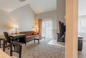 1 bedroom, premium bedding, pillowtop beds, desk