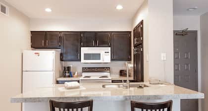 Value Suites Extended Stay - Arlington
