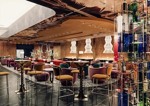 Petit déjeuner buffet servi tous les jours en supplément