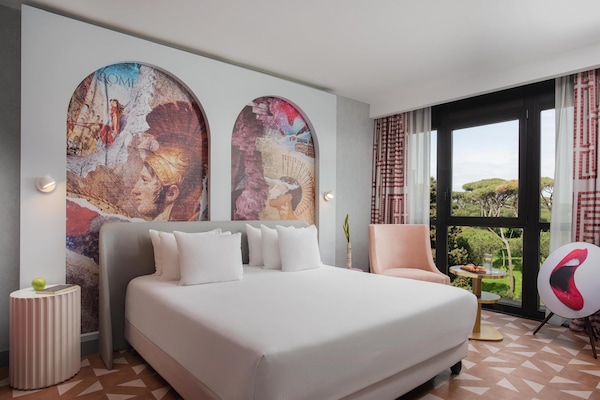 Ropa de cama de alta calidad y minibar