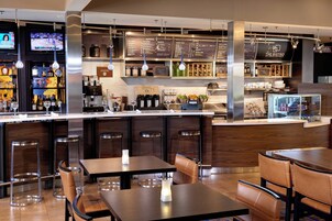 Café da manhã e jantar
