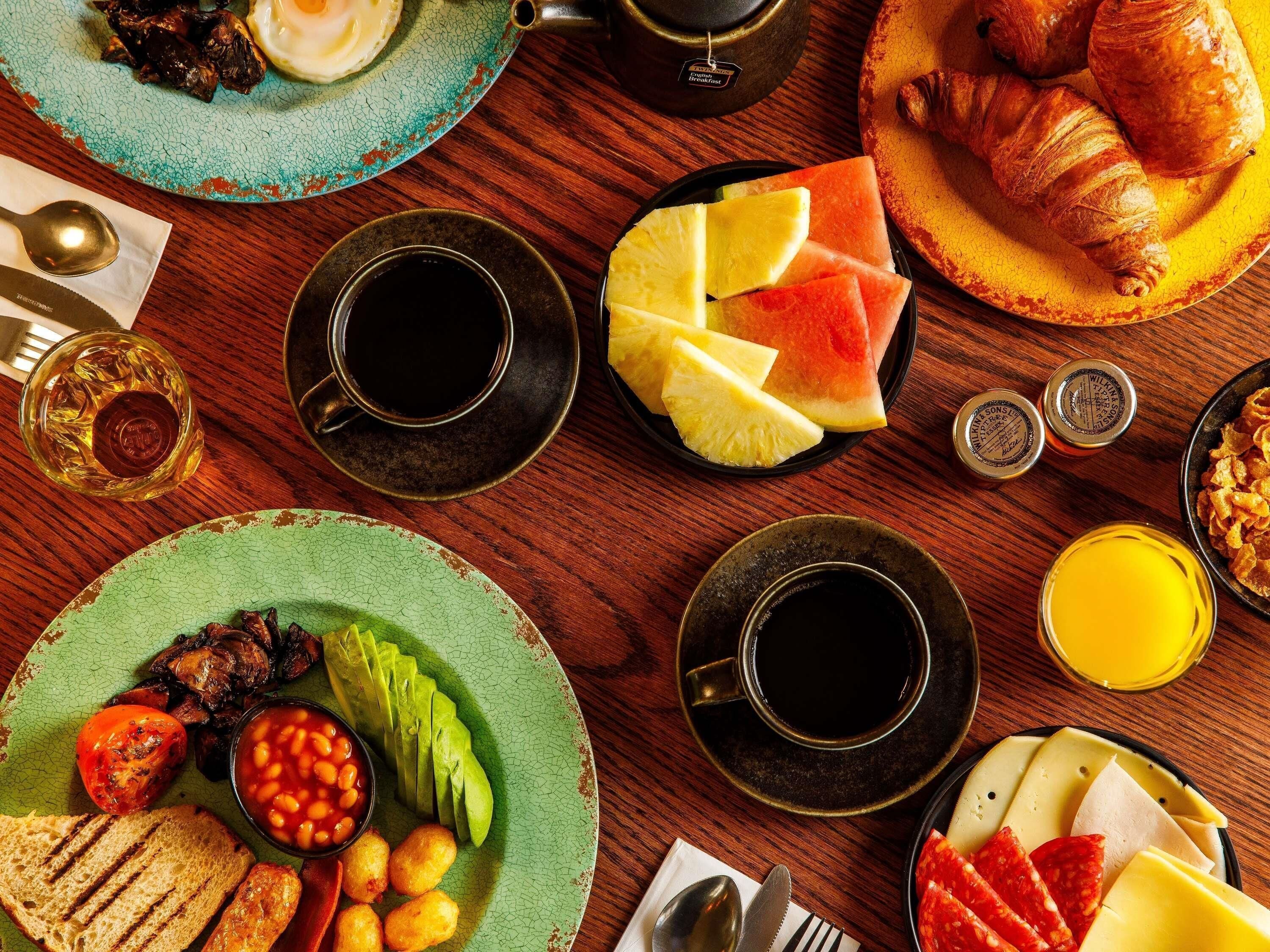 Daily English breakfast for a fee