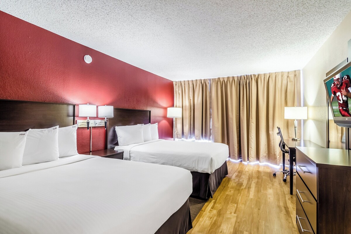 Deluxe Room, 2 Double Beds, Poolside (Smoke Free) | Desk, laptop workspace, blackout drapes, iron/ironing board