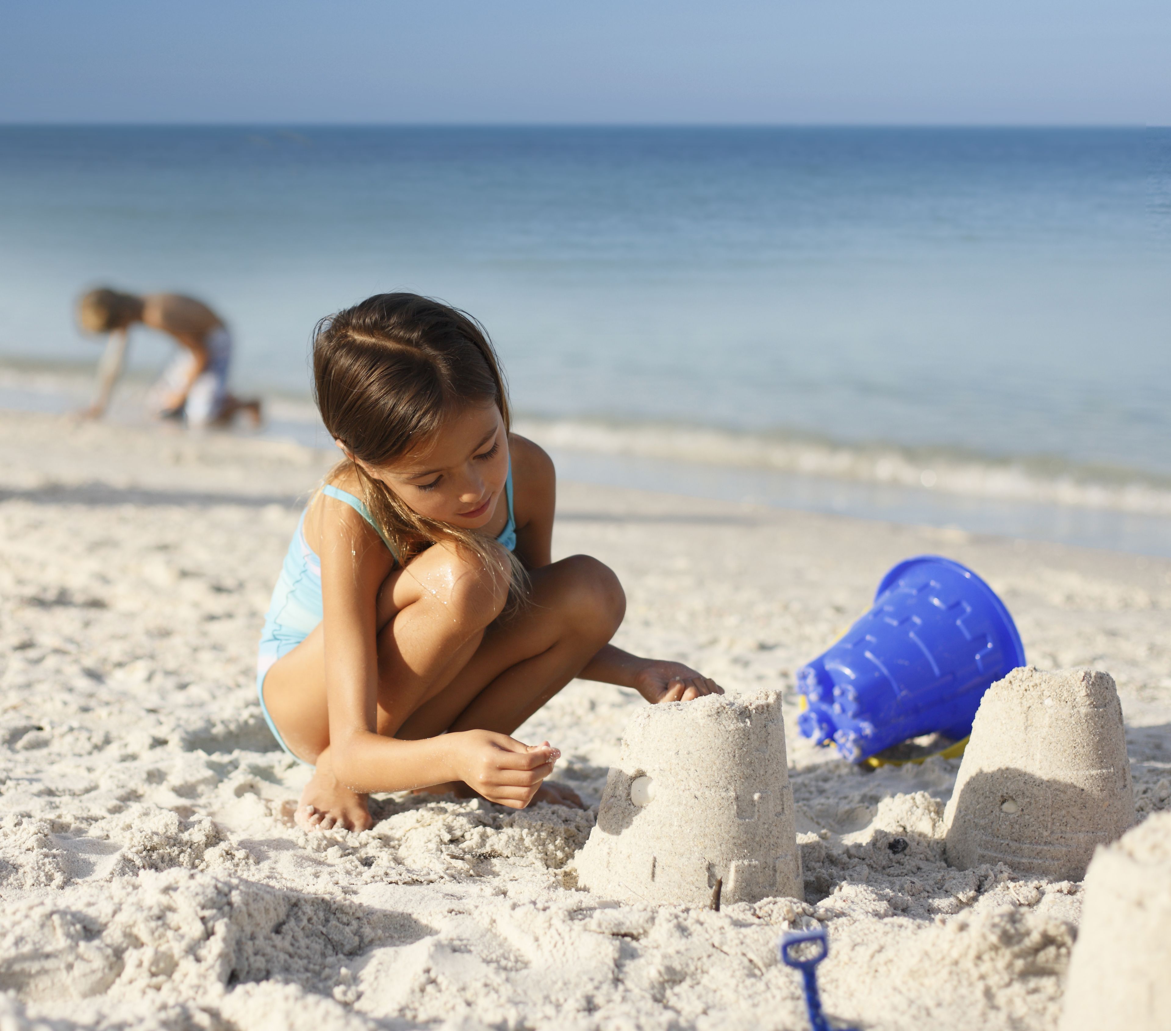 Beach nearby, white sand, free beach shuttle, beach cabanas