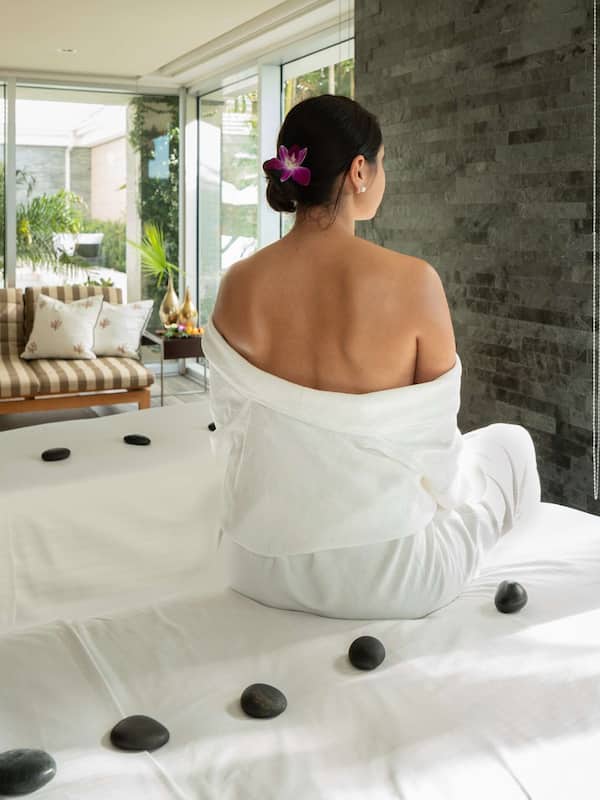 Couples treatment rooms, sauna, hot tub, steam room, body treatments