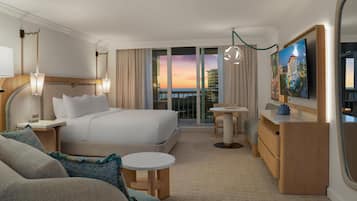 Premium bedding, in-room safe, desk, laptop workspace