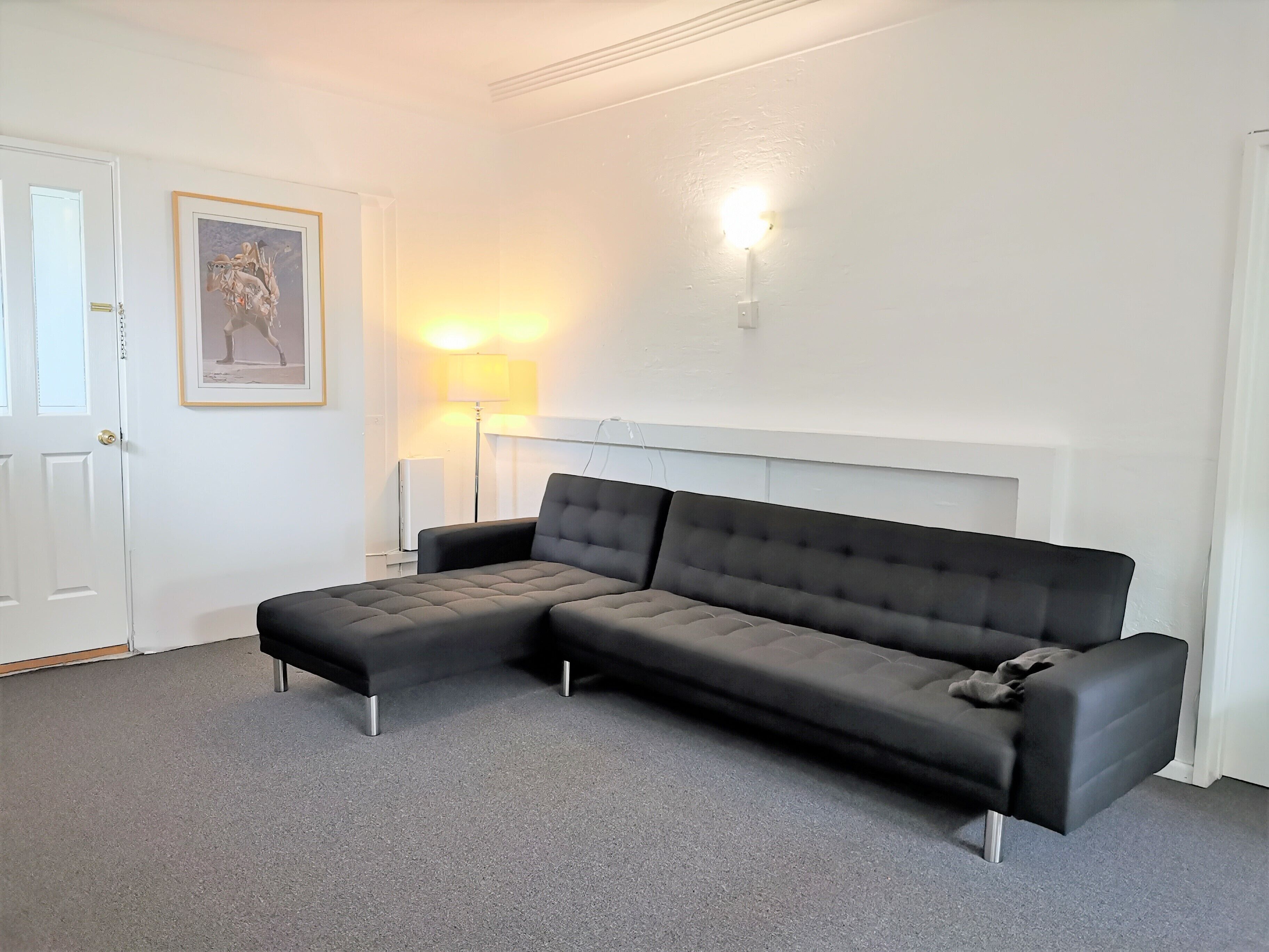 Comfort House, 3 Bedrooms, Non Smoking | Living area | Flat-screen TV