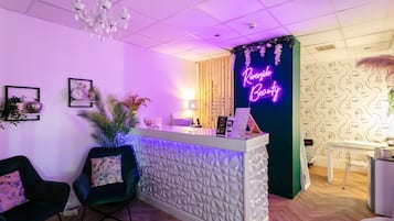 Body treatments, aromatherapy, hot stone massages, body wraps