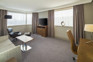 1 bedroom, hypo-allergenic bedding, minibar, in-room safe