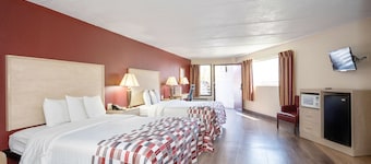 Red Roof Inn & Suites Pigeon Forge - Parkway