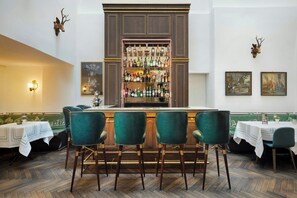 Bar (en el alojamiento)