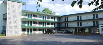 Lincoln Way Inn