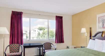 Lincoln Way Inn