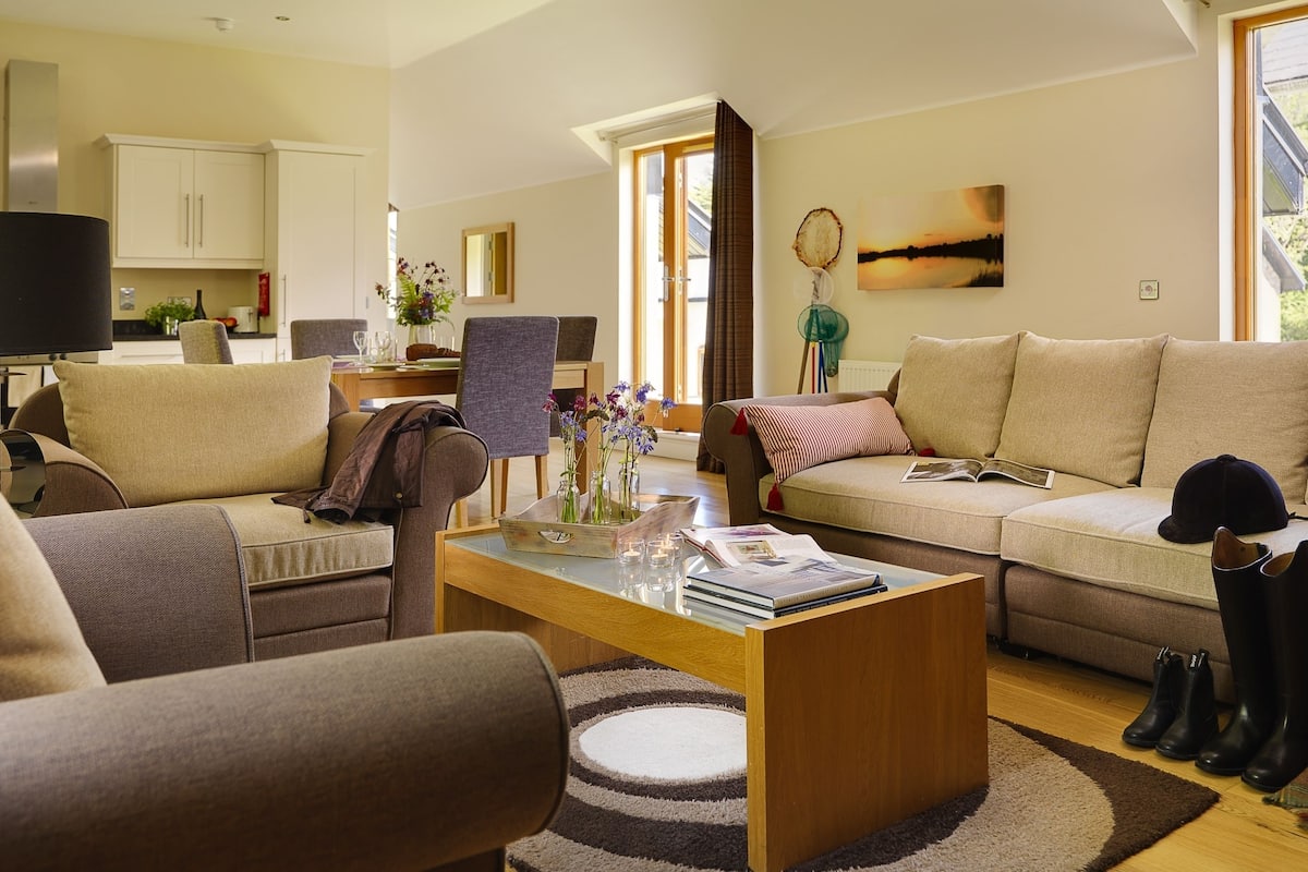 two bedroom courtyard lodge - self catering includes one double room and one twin room, courtyard vi | living area | toys