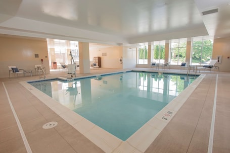 Indoor pool. Hyatt Place Cincinnati / Sharonville Convention Center