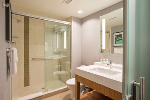 Amenidades de baño gratuitas y toallas