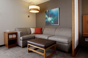 1 bedroom, premium bedding, in-room safe, desk