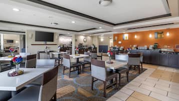 Free daily buffet breakfast