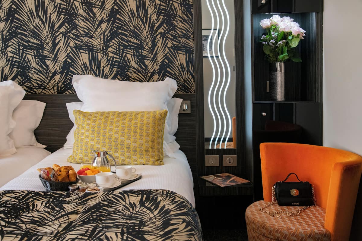 Superior Twin Room (Balneo bath) | Premium bedding, free minibar items, in-room safe