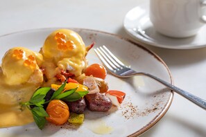 Desayuno completo todos los días (con cargo)
