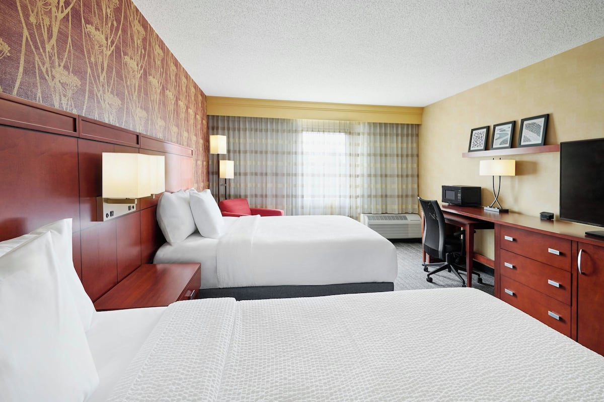 Room, 2 Queen Beds