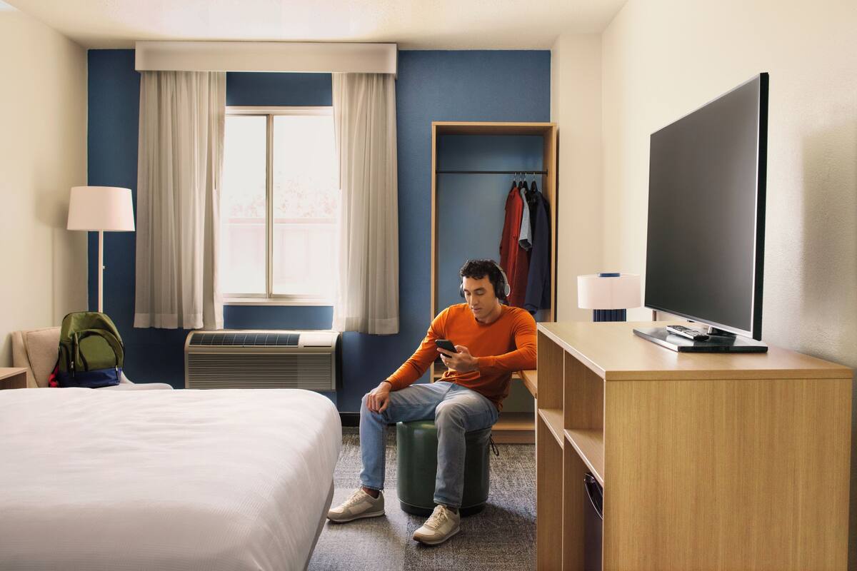 In-room safe, desk, iron/ironing board, free cots/infant beds